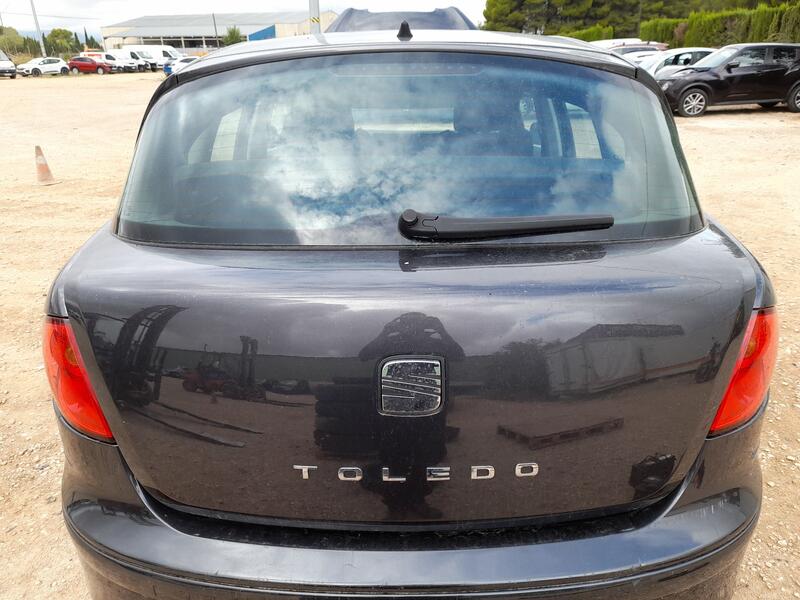 Porton Trasero para Seat Toledo Iii (5P2)