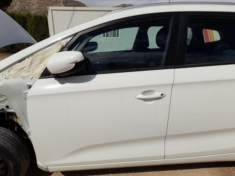 Puerta Delantera Izquierda para Kia Carens Iv