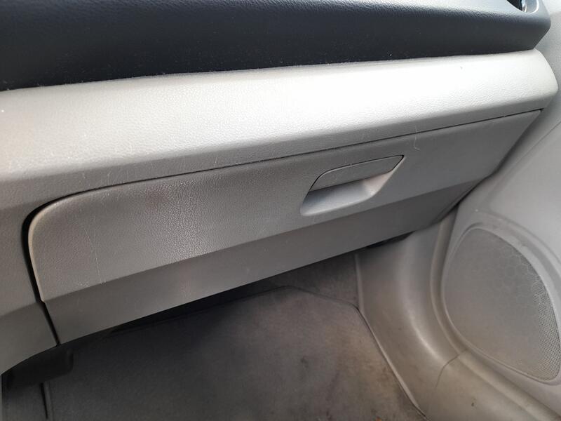 Guantera para Honda Insight (Ze_)