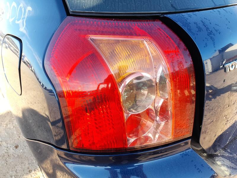 Piloto Trasero Izquierdo para Toyota Corolla (_E12_)