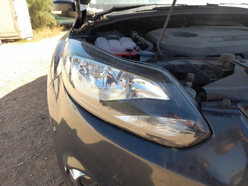 Faro Derecho para Ford Focus Iii