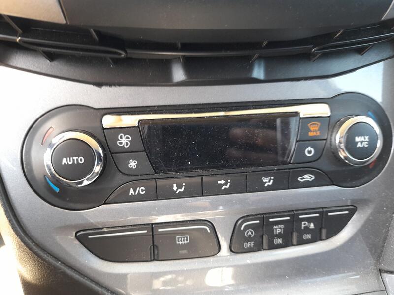 Mando Climatizador para Ford Focus Iii