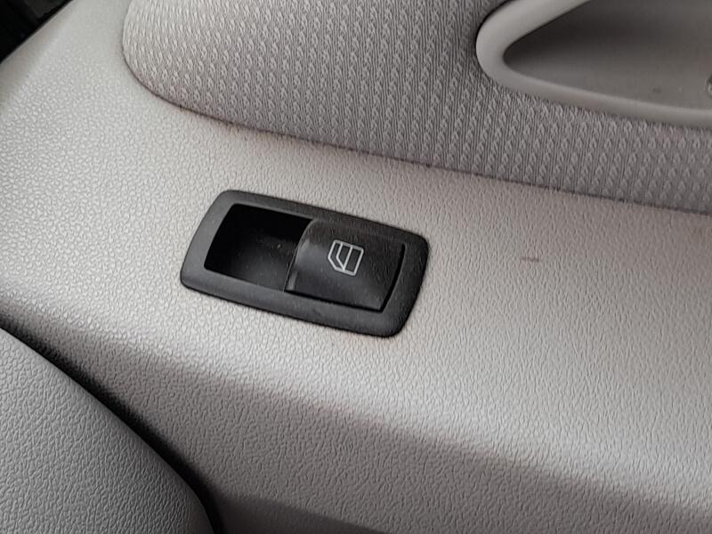 Mando Elevalunas Delantero Derecho para Mercedes-Benz Clase B Sports Tourer (W245)
