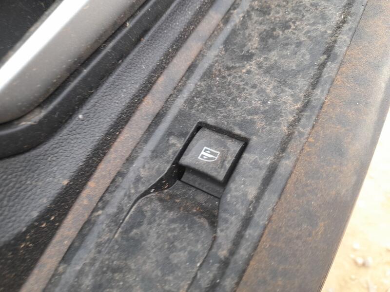 Mando Elevalunas Delantero Derecho para Dacia Sandero Iii