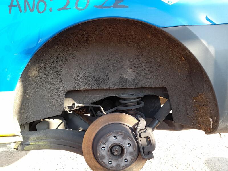 Plastico Pase Rueda Tras. Izq. para Mercedes-Benz Vito Tourer (W447)