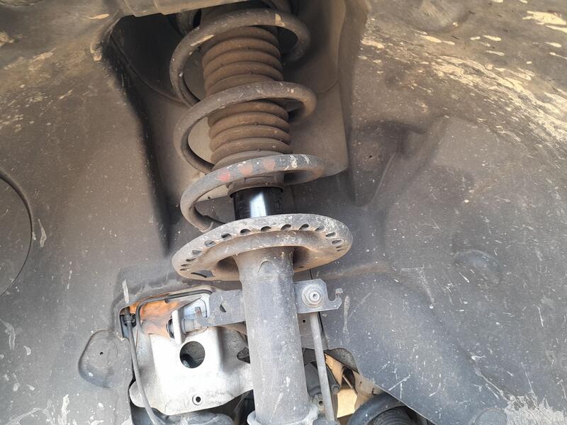 Amortiguador Delantero Izquierdo para Nissan Nv250 Furgoneta (X61)