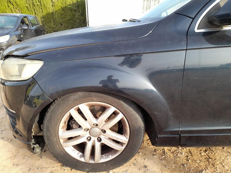 Aleta Delantera Izquierda para Audi Q7 (4Lb)