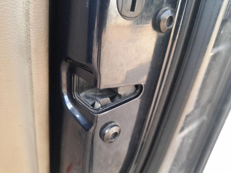 Cerradura Puerta Delantera Derecha para Audi Q7 (4Lb)