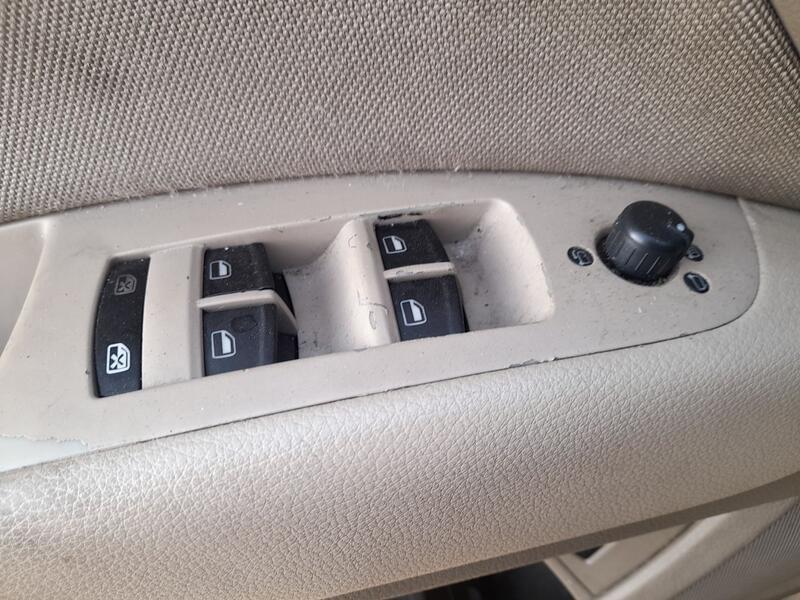 Mando Elevalunas Delantero Izquierdo para Audi Q7 (4Lb)