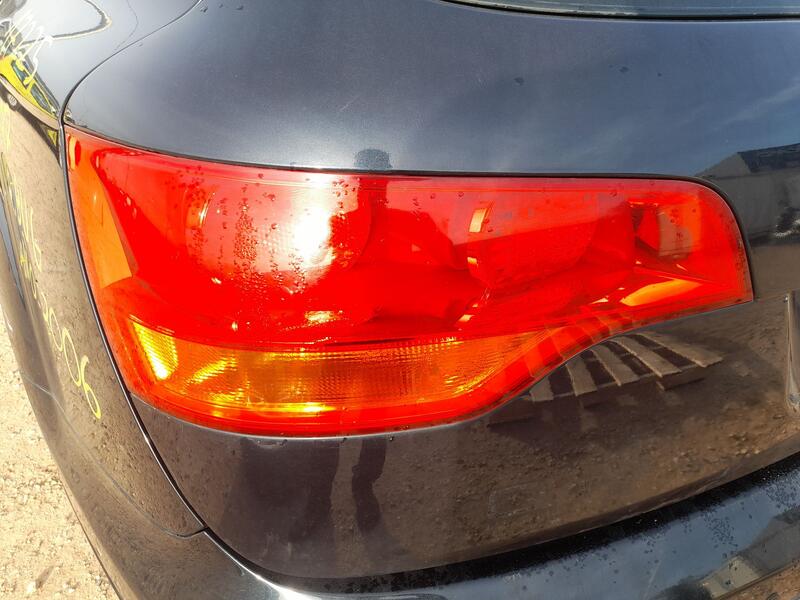 Piloto Trasero Izquierdo para Audi Q7 (4Lb)