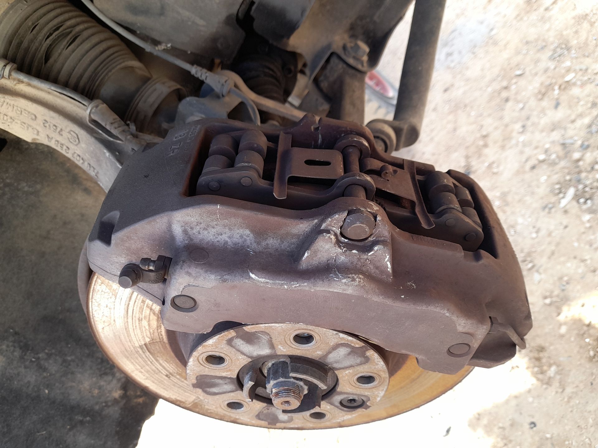 Pinza Freno Delantera Derecha para Audi Q7 (4Lb)