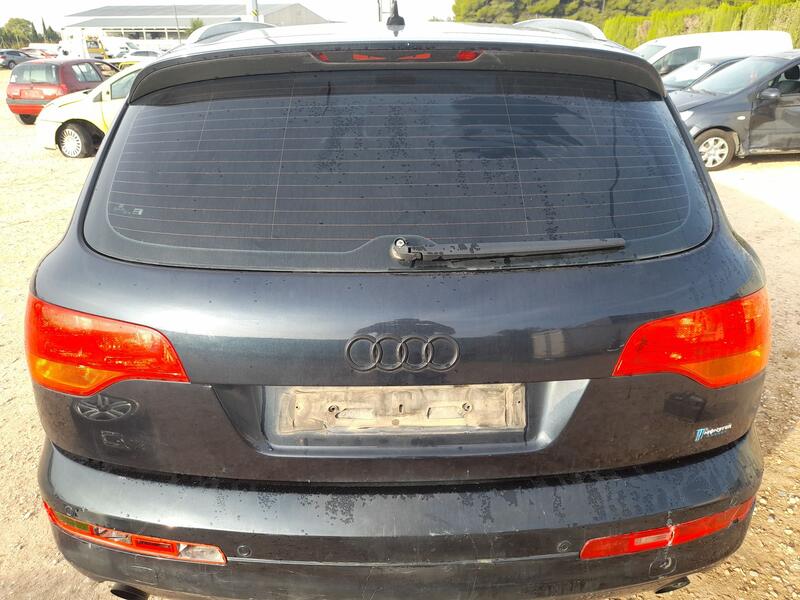 Porton Trasero para Audi Q7 (4Lb)