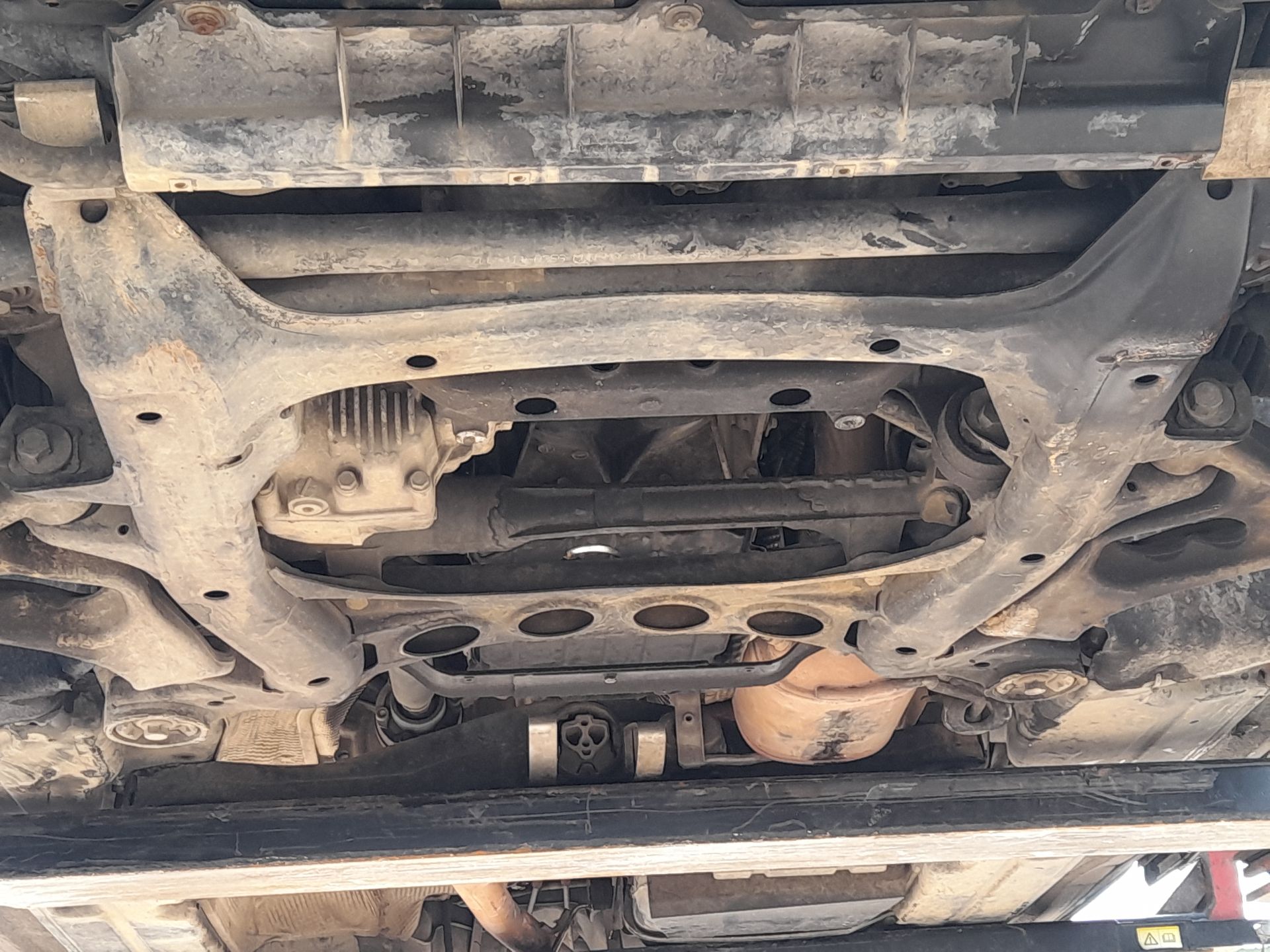 Puente Delantero para Audi Q7 (4Lb)