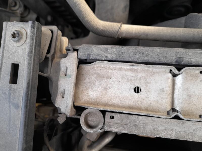 Radiador Agua para Audi Q7 (4Lb)