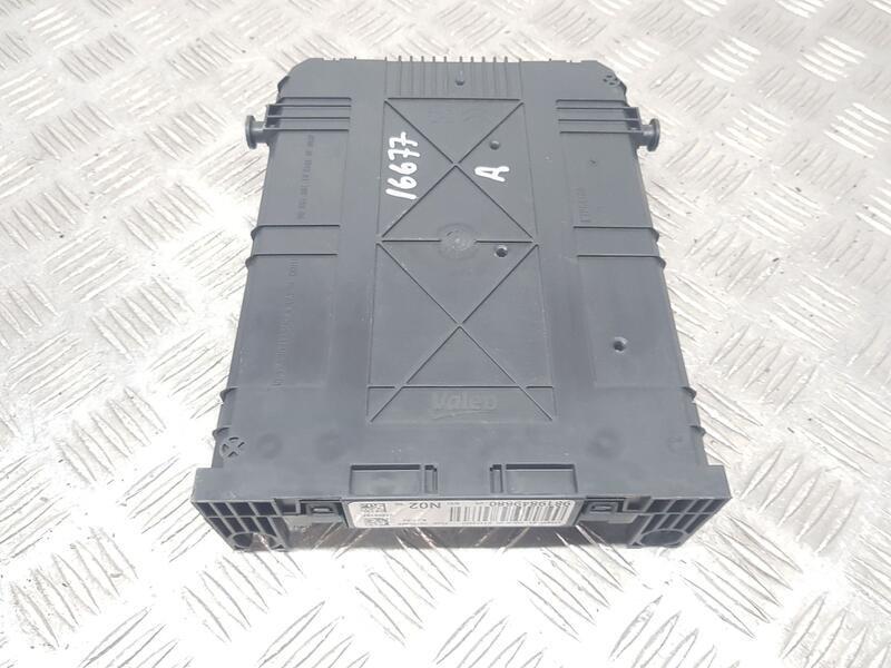 Caja Reles / Fusibles para Peugeot 208 I (Ca_, Cc_)