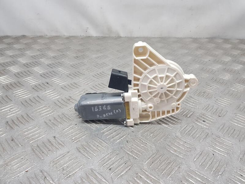 Motor Elevalunas Delantero Derecho para Mercedes-Benz Clase Cla (W117)