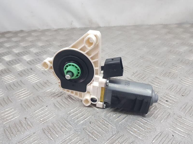 Motor Elevalunas Delantero Derecho para Mercedes-Benz Clase Cla (W117)