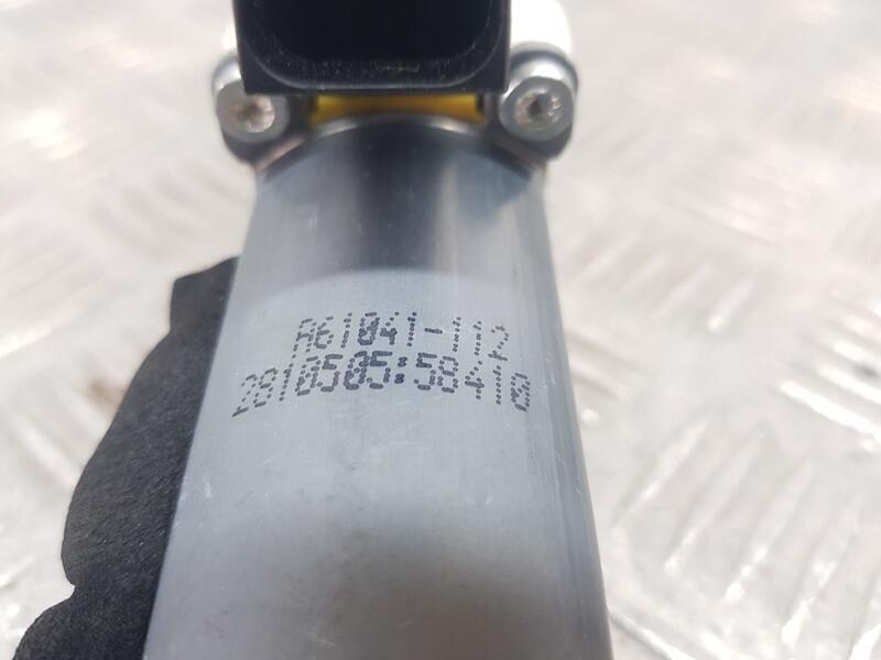 Motor Elevalunas Delantero Derecho para Mercedes-Benz Clase Cla (W117)